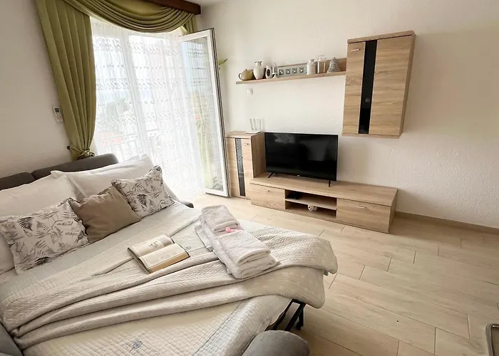 Irma Appartamento Baška Voda