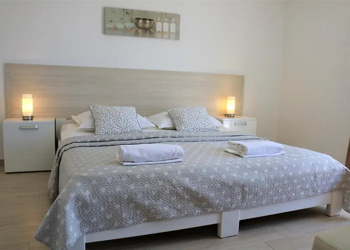 Irma Apartment *